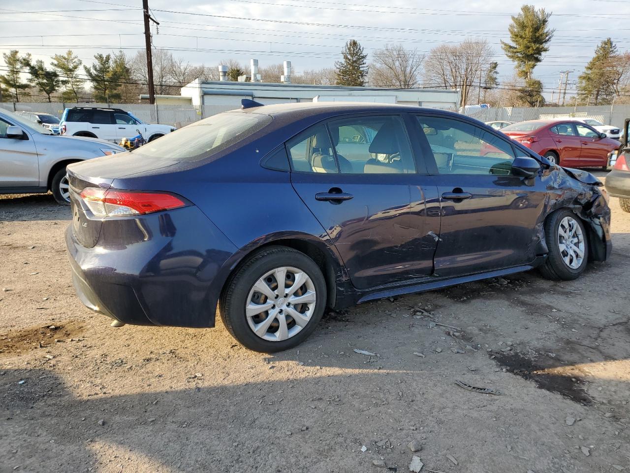 2021 TOYOTA COROLLA LE - Фото 3