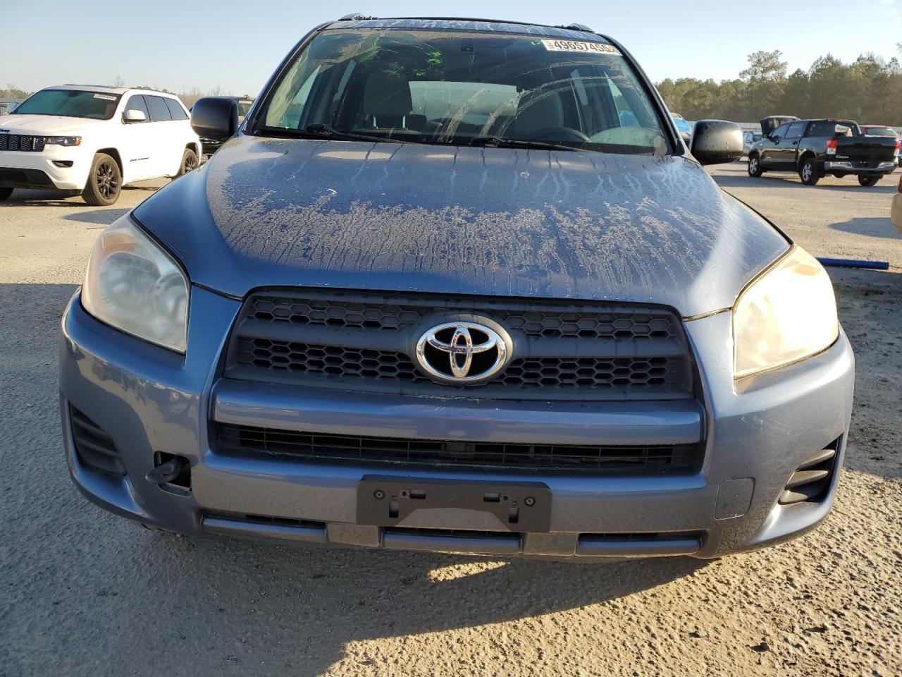 2011 TOYOTA RAV4 - Фото 5