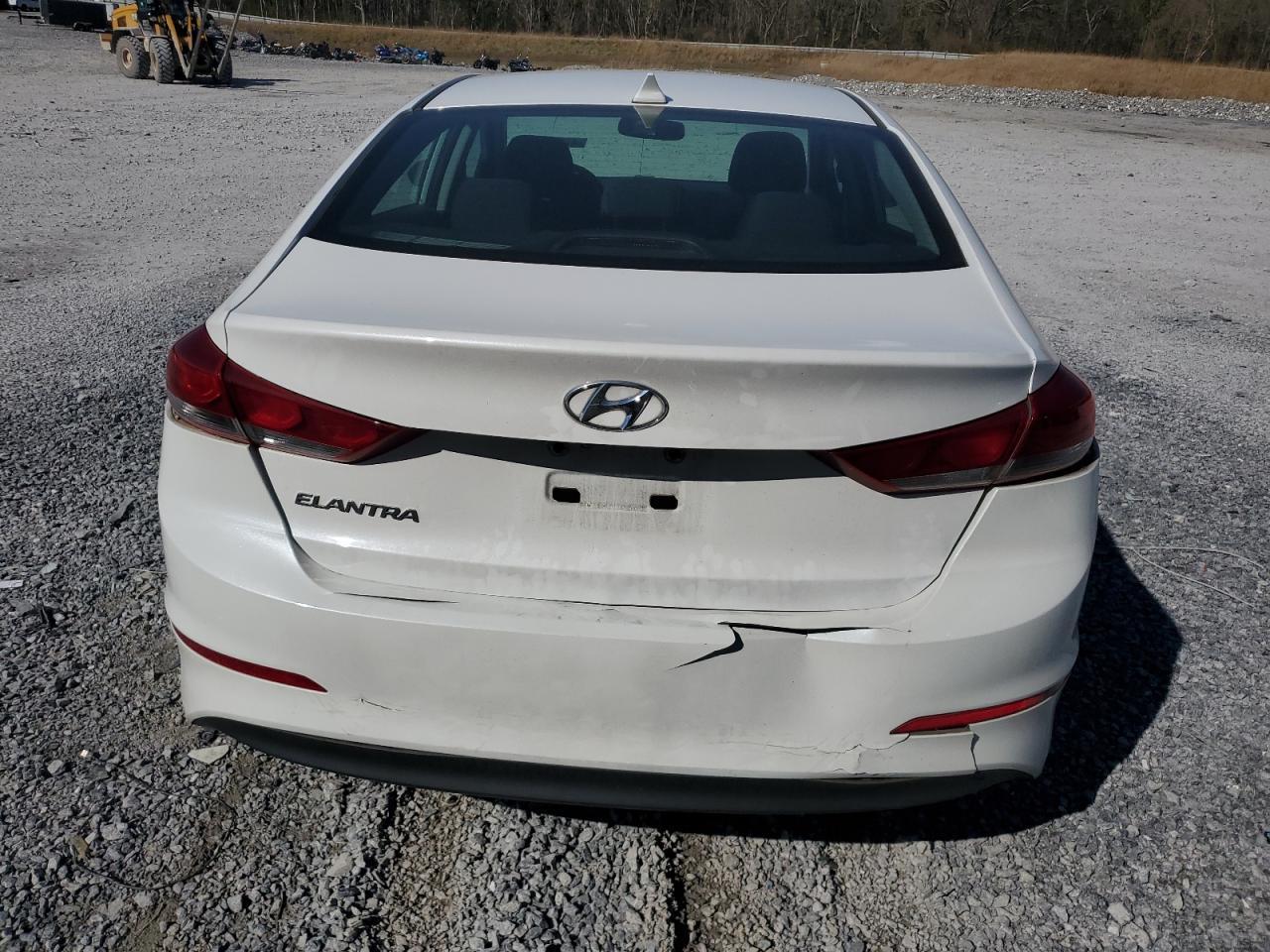 2018 HYUNDAI ELANTRA SE - Фото 6
