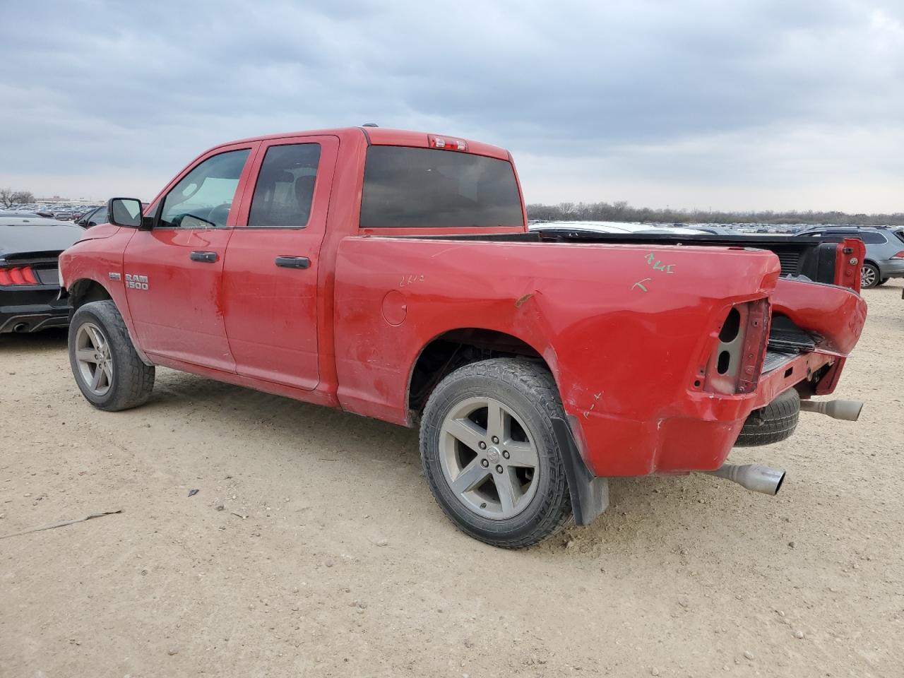 2014 RAM 1500 ST - Image 2
