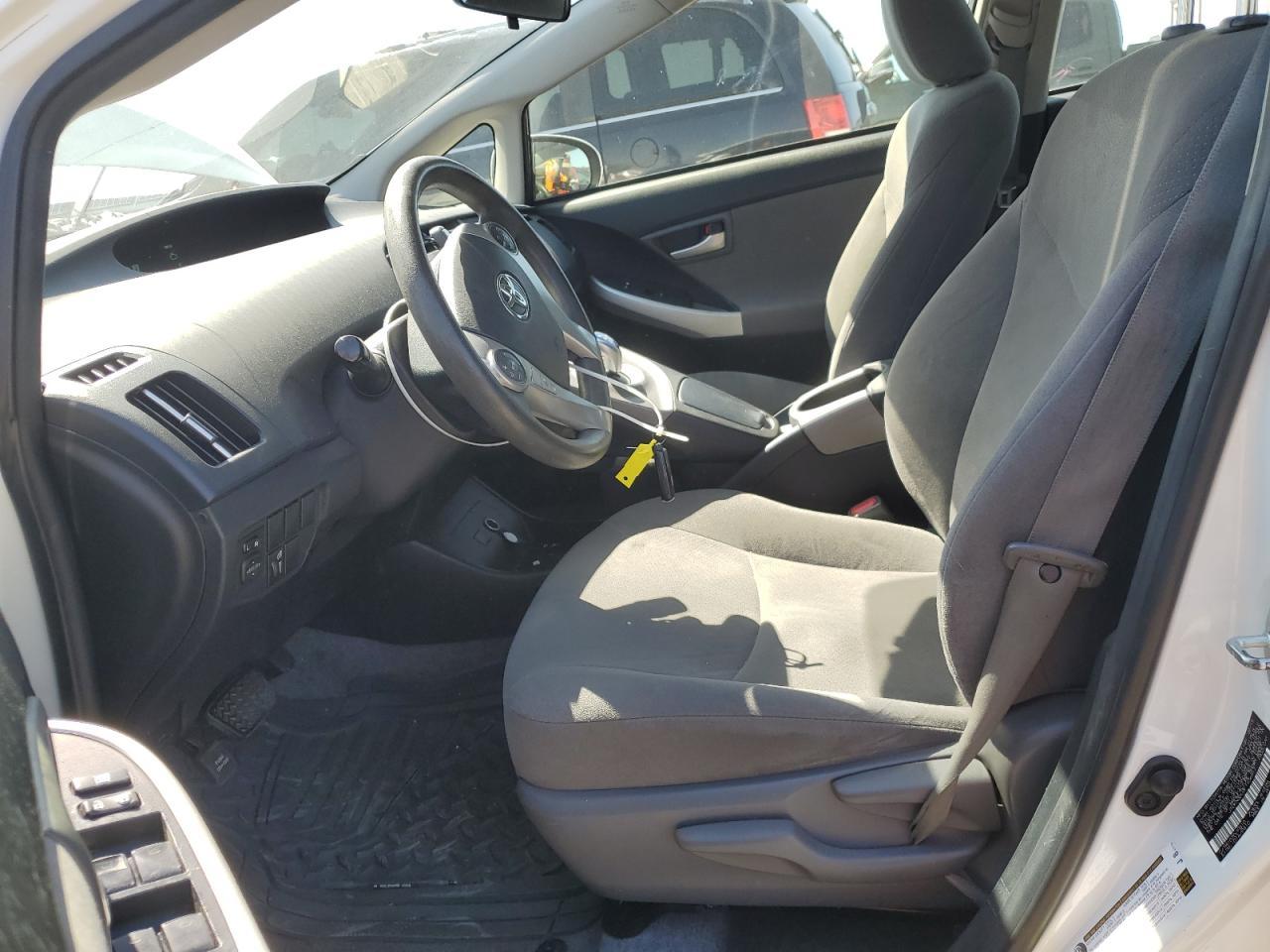 2015 TOYOTA PRIUS - Фото 7