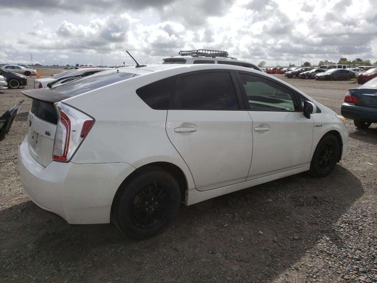 2013 TOYOTA PRIUS - Фото 3