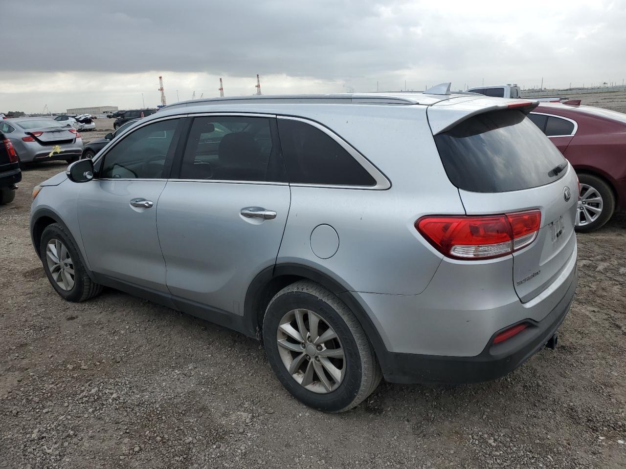 2016 KIA SORENTO LX - Image 2