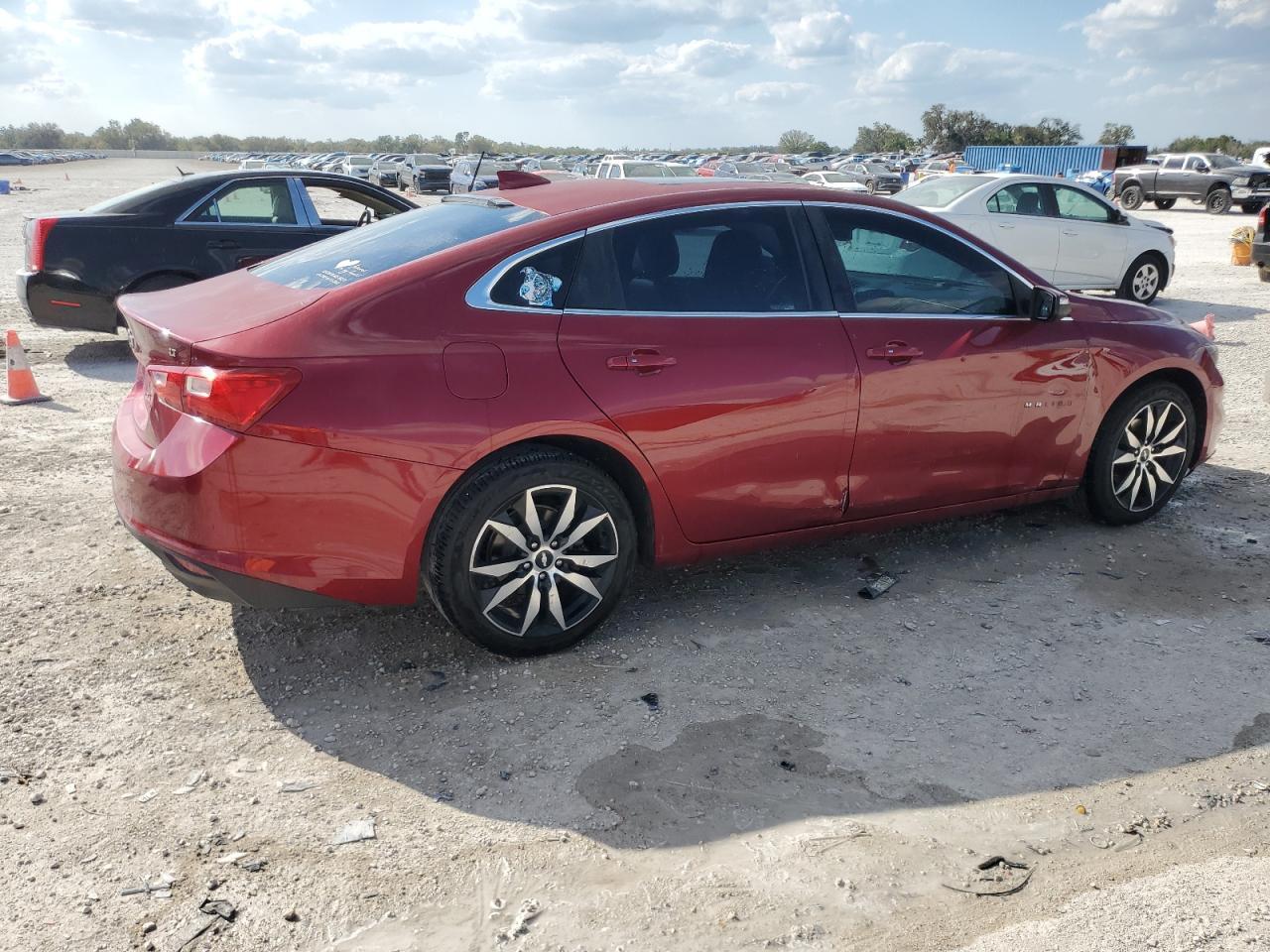 2017 CHEVROLET MALIBU LT - Image 3