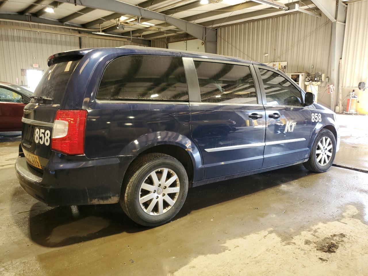 2014 CHRYSLER TOWN & COU - Фото 3