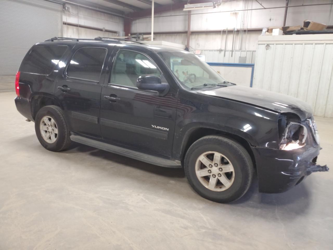2012 GMC YUKON SLT - Image 4