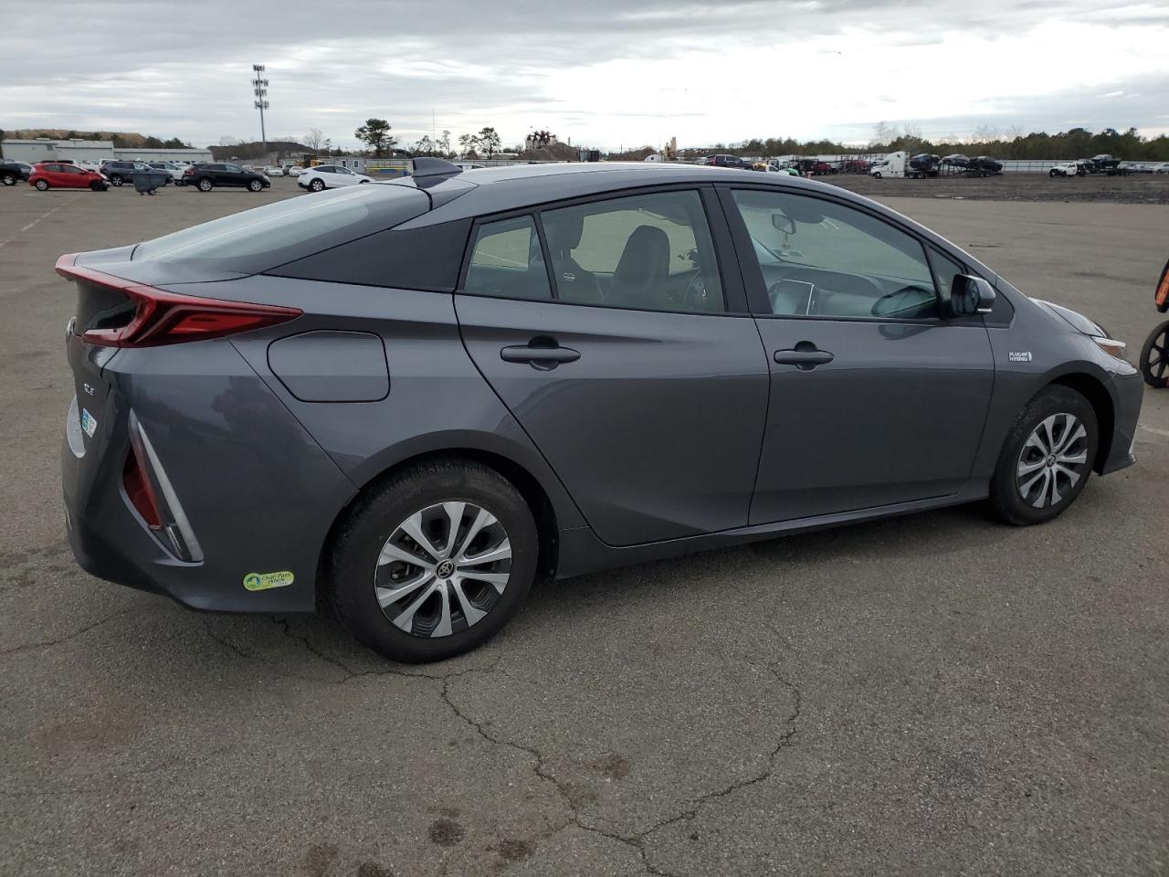 2022 TOYOTA PRIUS PRIM - Фото 3