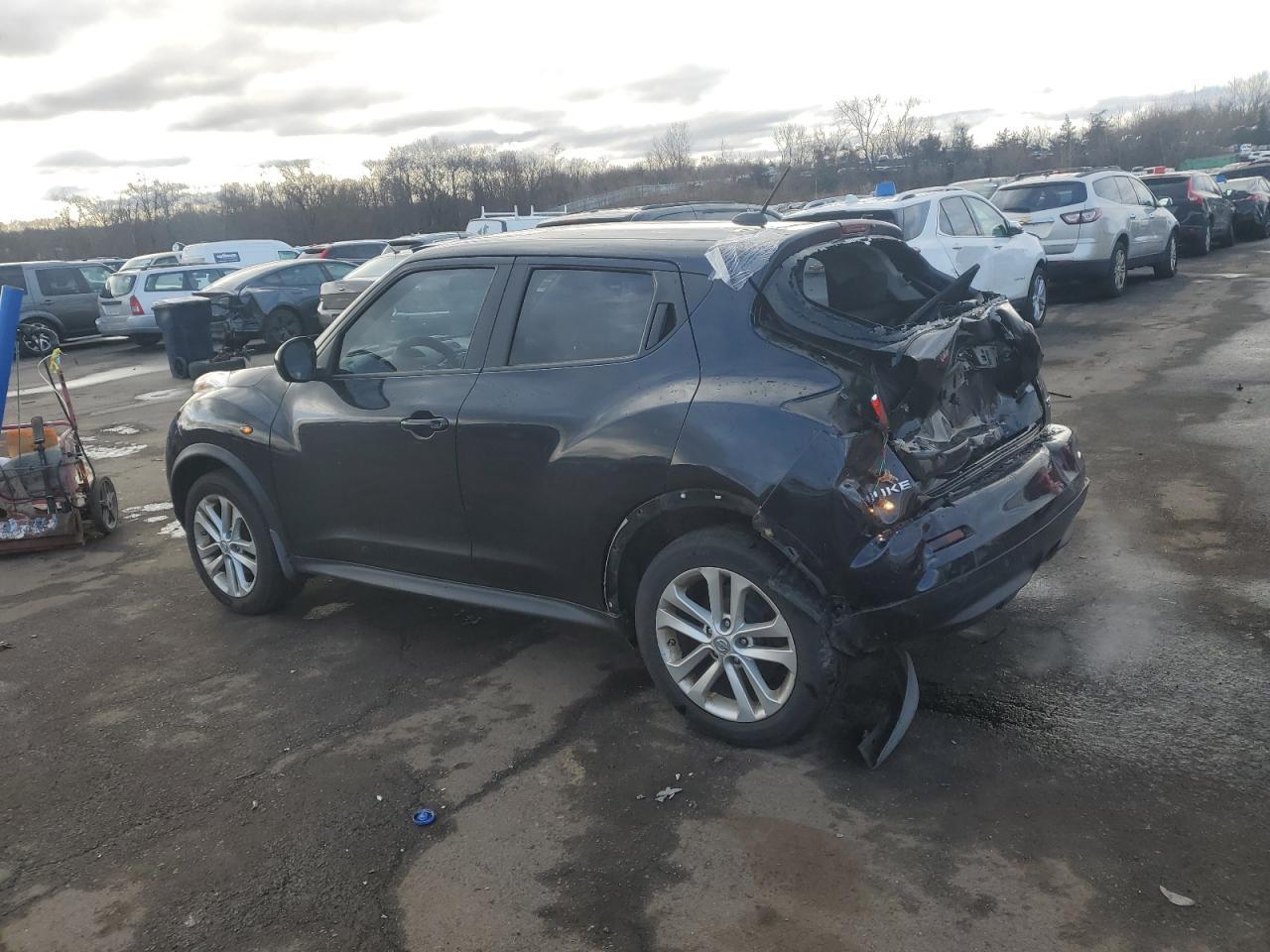 2011 NISSAN JUKE S - Фото 2
