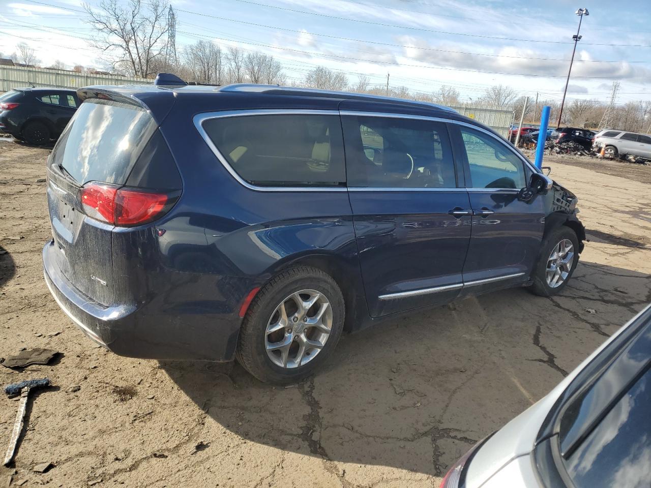 2017 CHRYSLER PACIFICA L - Фото 3