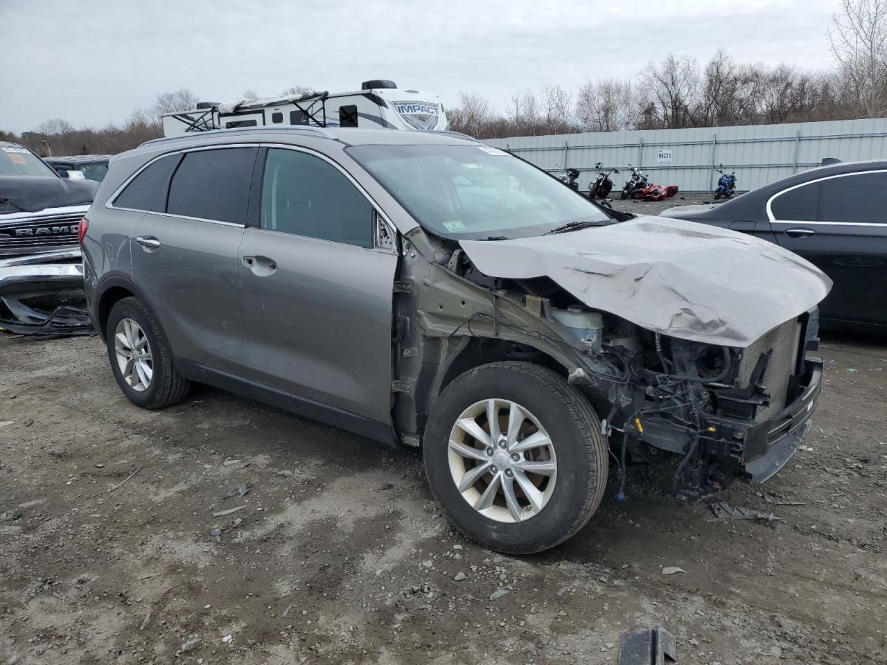 2016 KIA SORENTO LX - Image 4