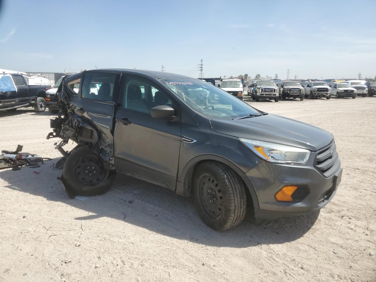 2017 FORD ESCAPE S - Image 4