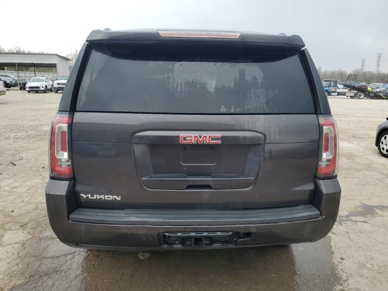 2016 GMC YUKON SLE - Фото 6