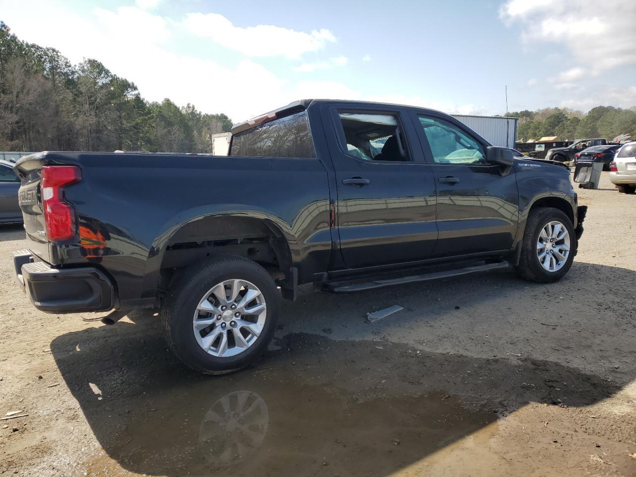 2019 CHEVROLET SILVERADO - Image 3