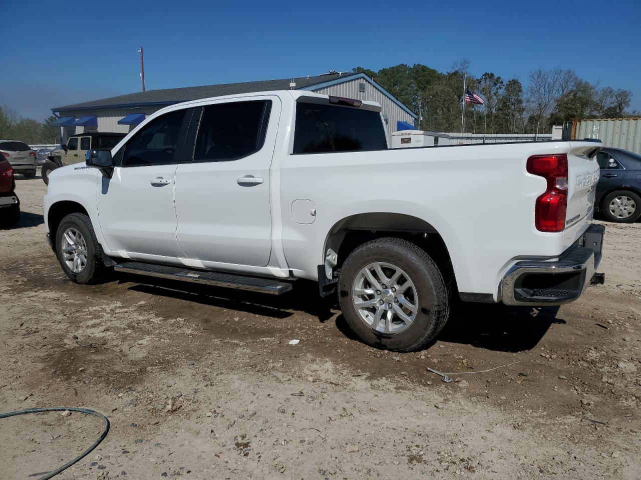 2021 CHEVROLET SILVERADO - Фото 2