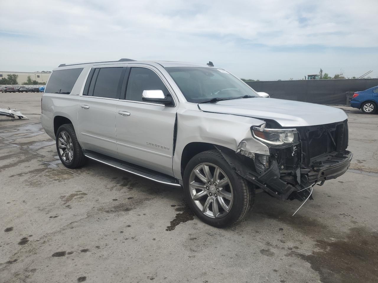 2015 CHEVROLET SUBURBAN C - Фото 4
