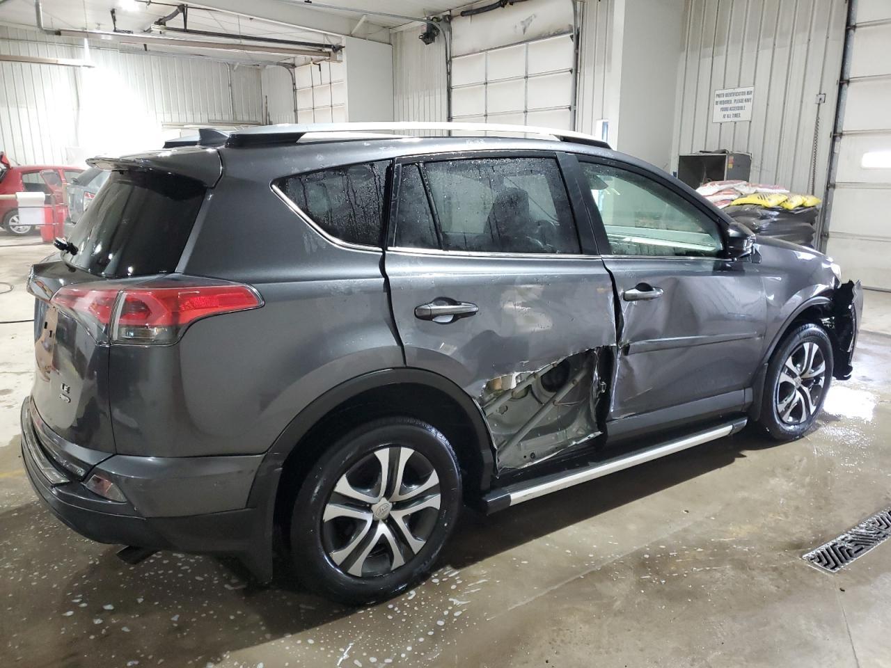 2017 TOYOTA RAV4 LE - Image 3