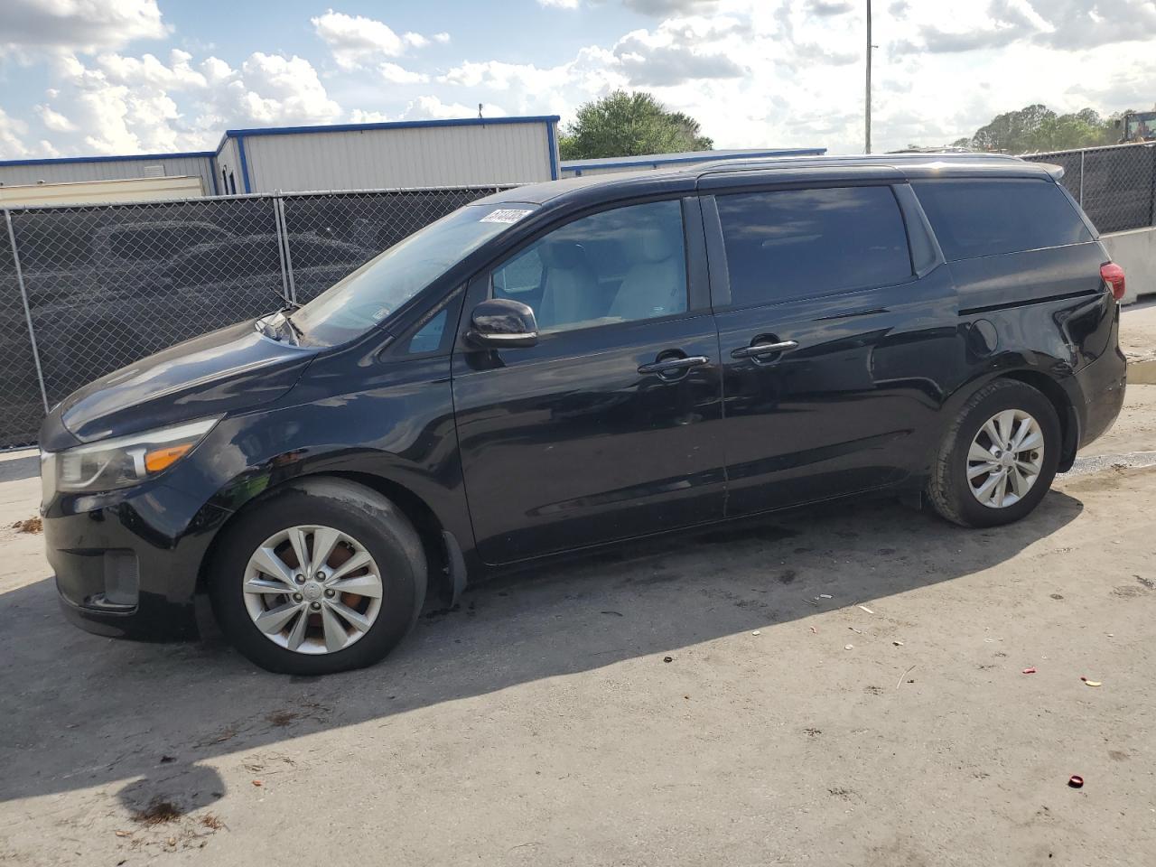 2016 KIA SEDONA LX