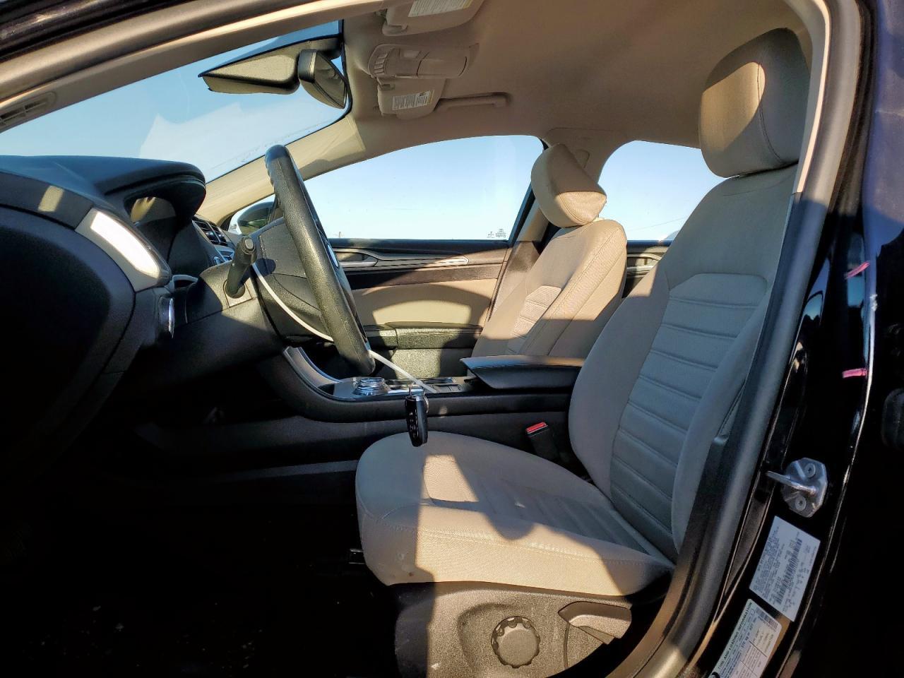 2020 FORD FUSION S - Image 7