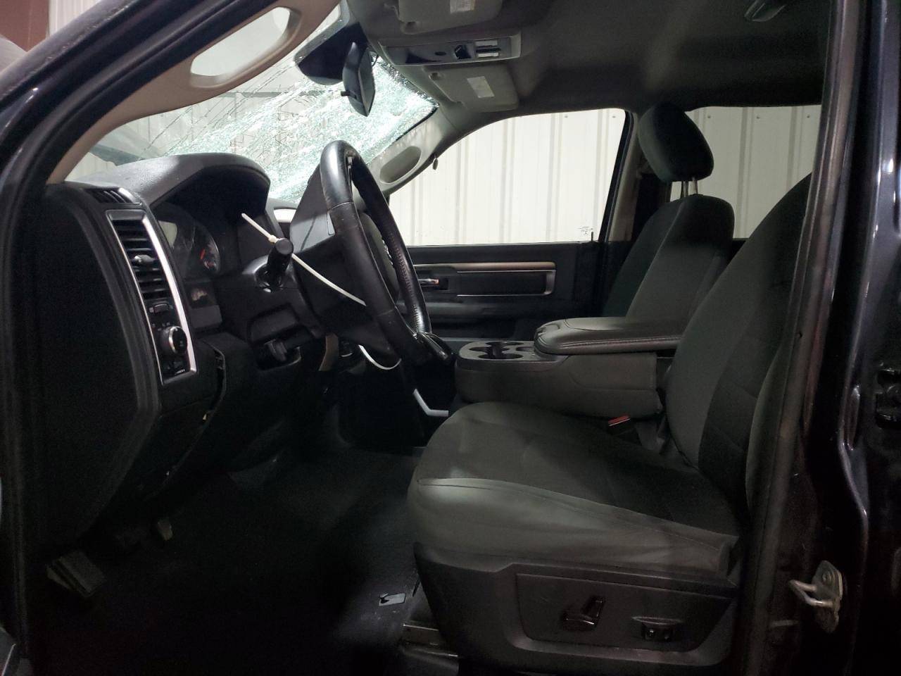 2015 RAM 1500 SLT - Image 7