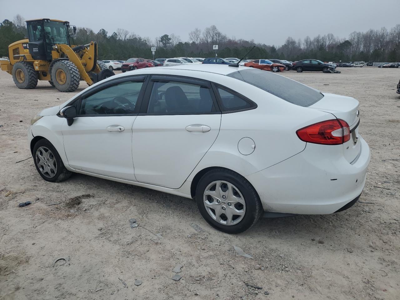 2013 FORD FIESTA SE - Фото 2