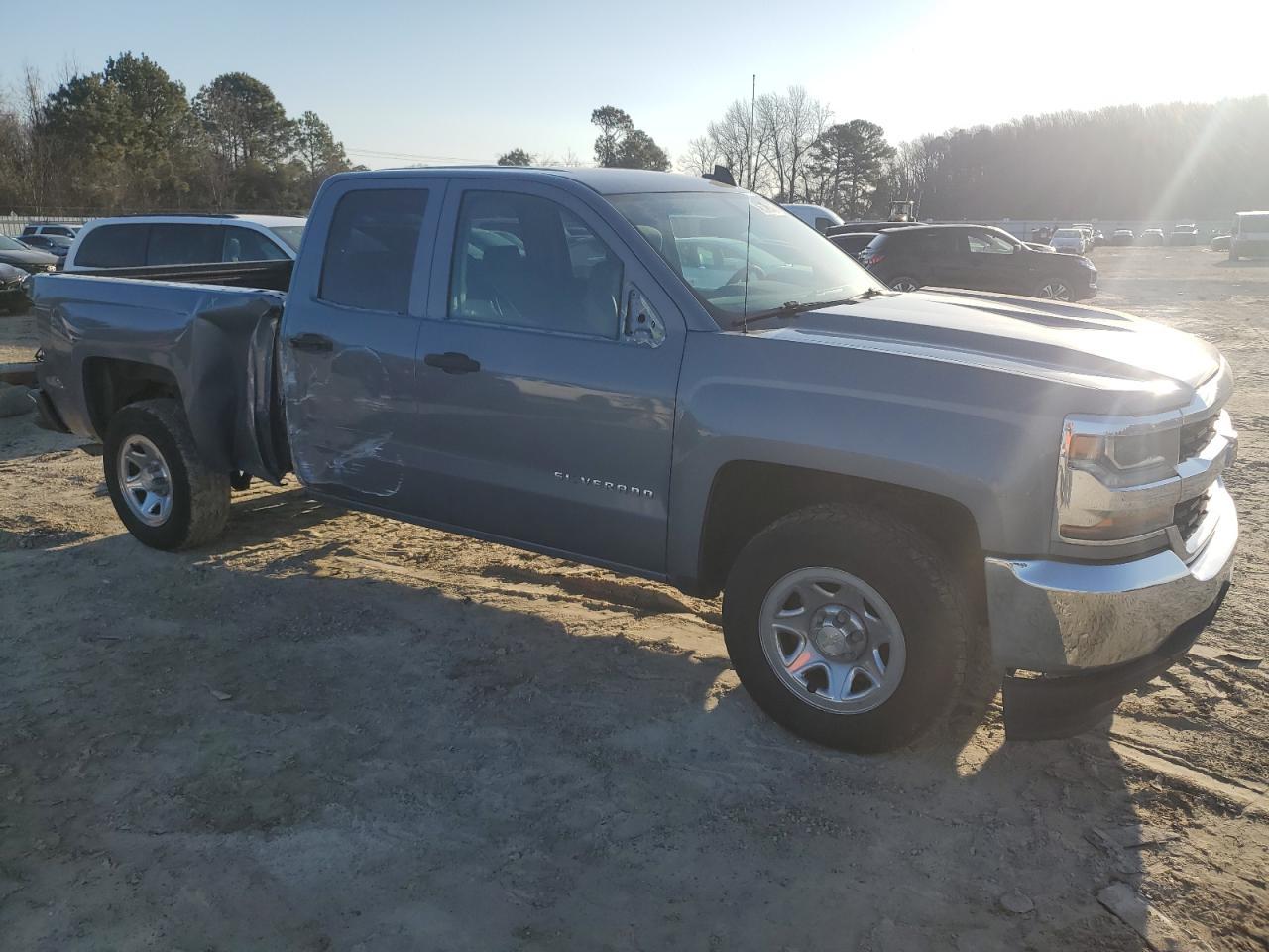 2016 CHEVROLET SILVERADO - Фото 4