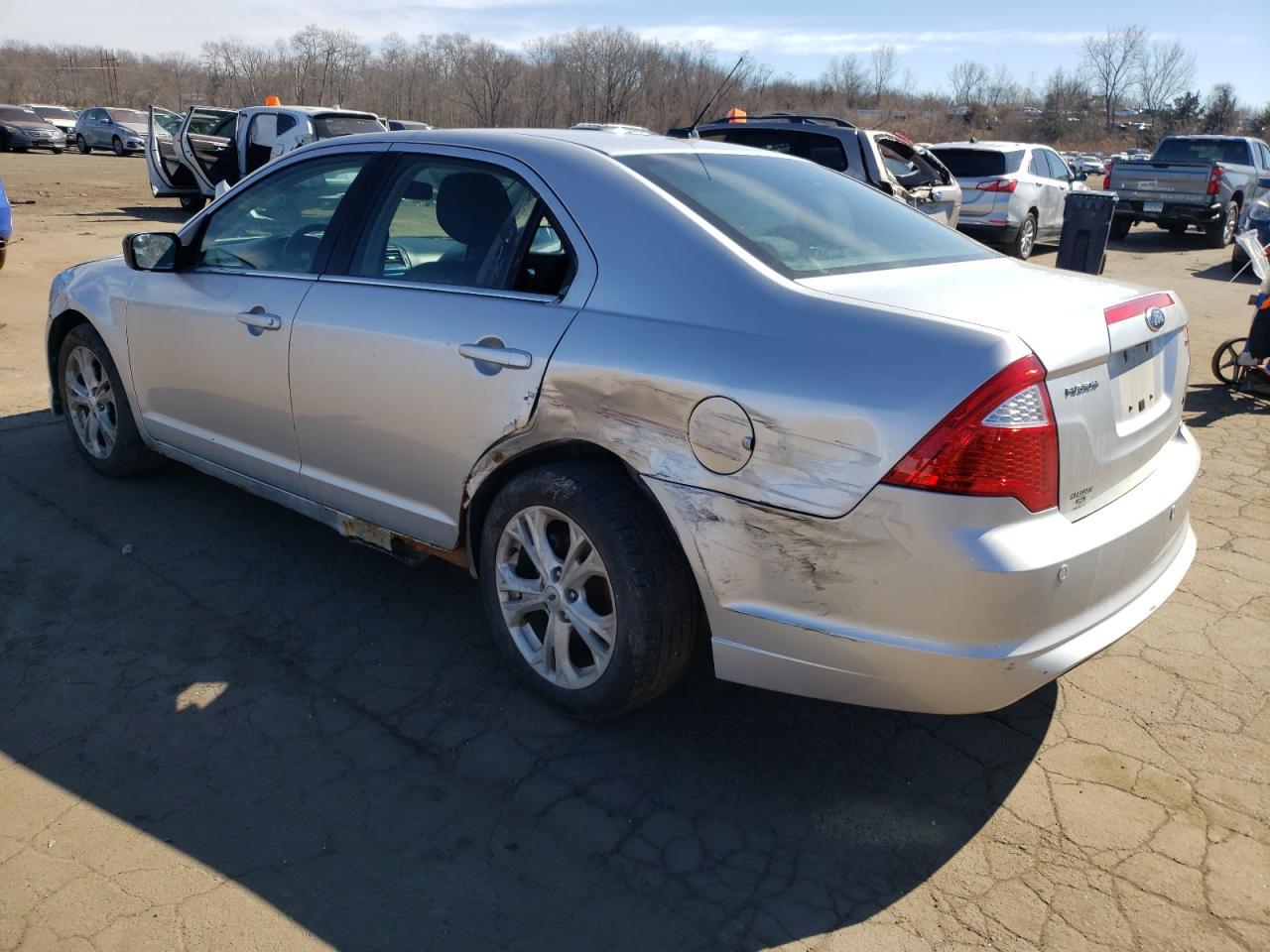 2012 FORD FUSION SE - Image 2