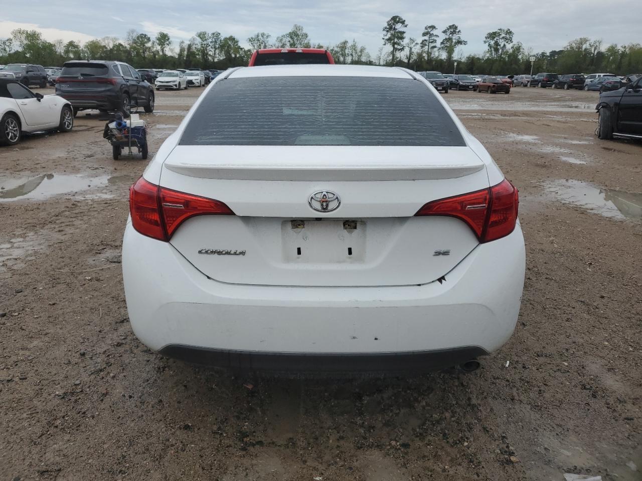 2018 TOYOTA COROLLA L - Image 6