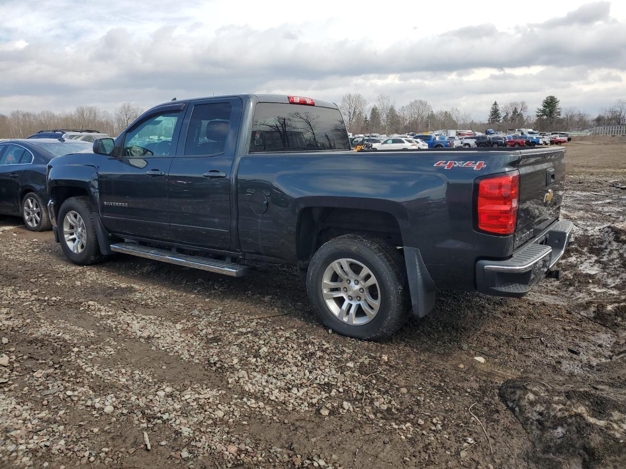 2017 CHEVROLET SILVERADO - Фото 2