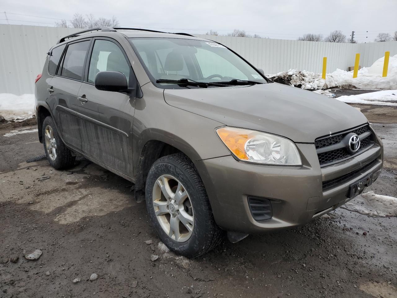 2011 TOYOTA RAV4 - Фото 4