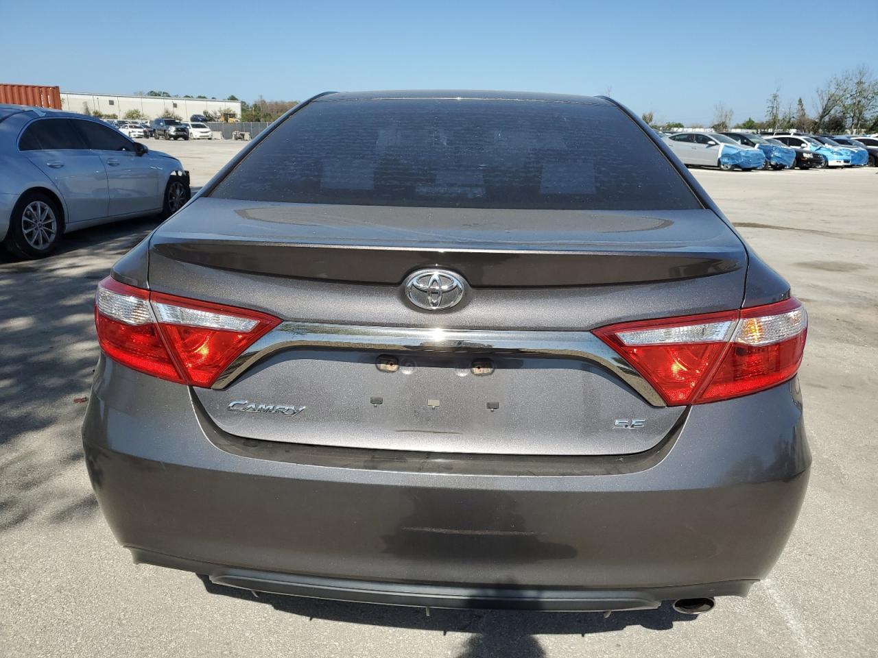 2017 TOYOTA CAMRY LE - Image 6