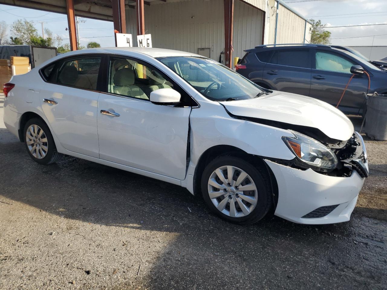2016 NISSAN SENTRA S - Фото 4