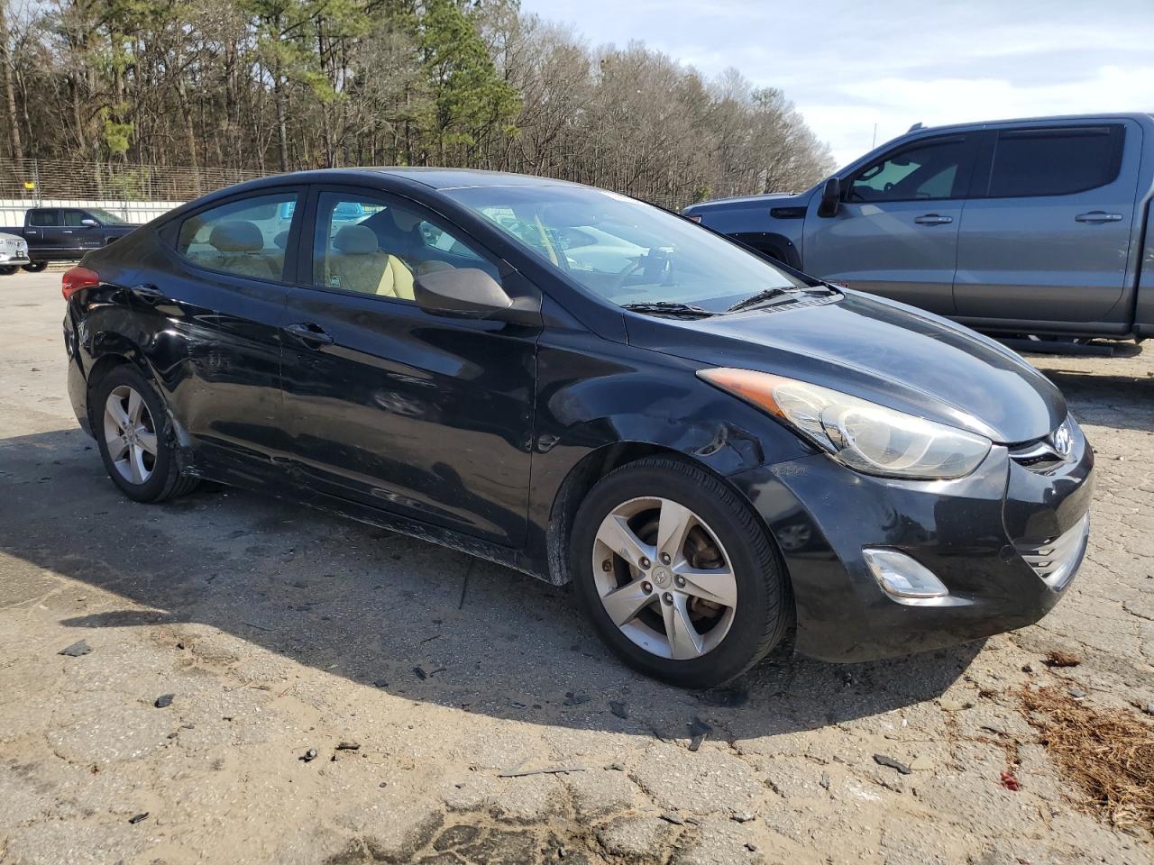 2013 HYUNDAI ELANTRA GL - Image 4