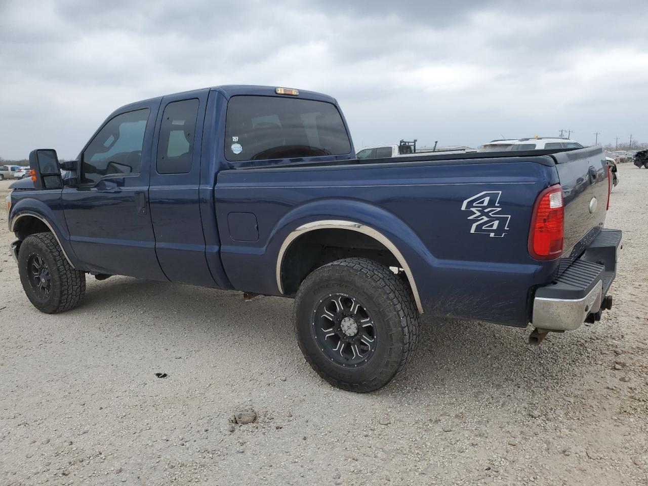 2012 FORD F250 SUPER - Фото 2