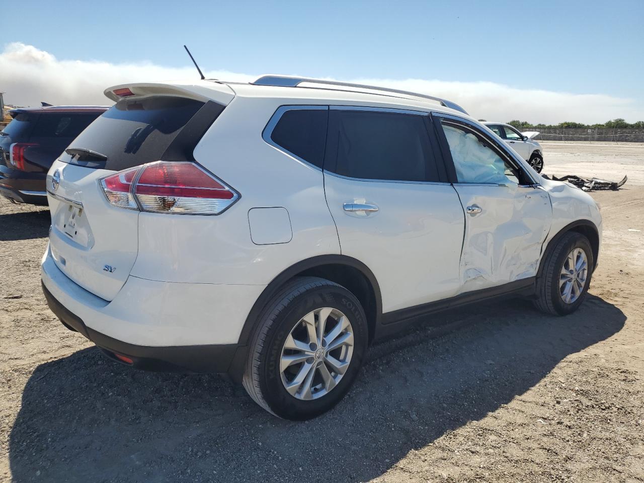 2016 NISSAN ROGUE S - Фото 3