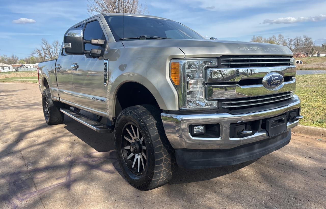2017 FORD F250 SUPER