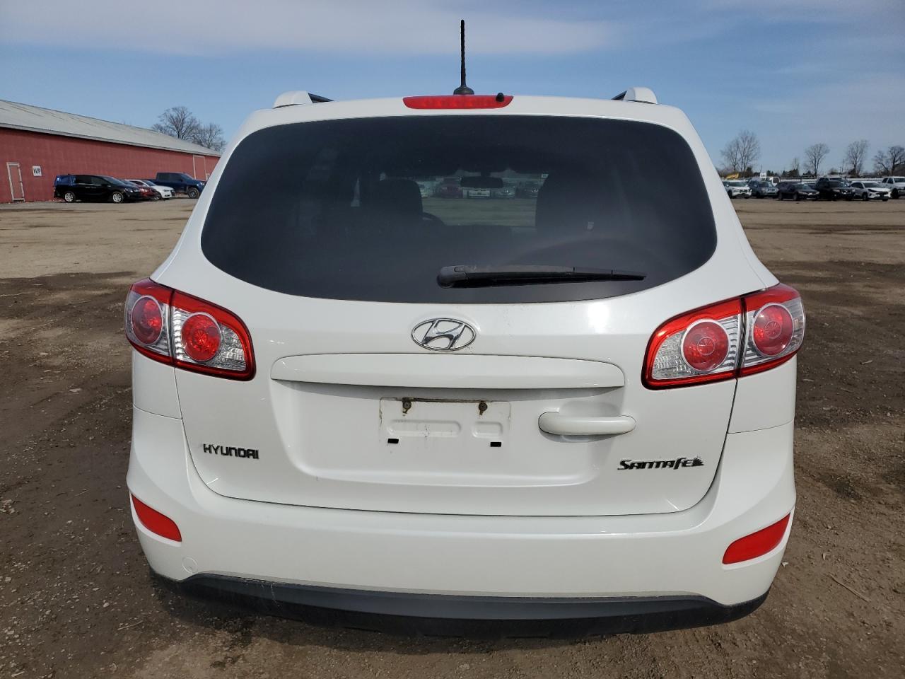 2011 HYUNDAI SANTA FE G - Image 6