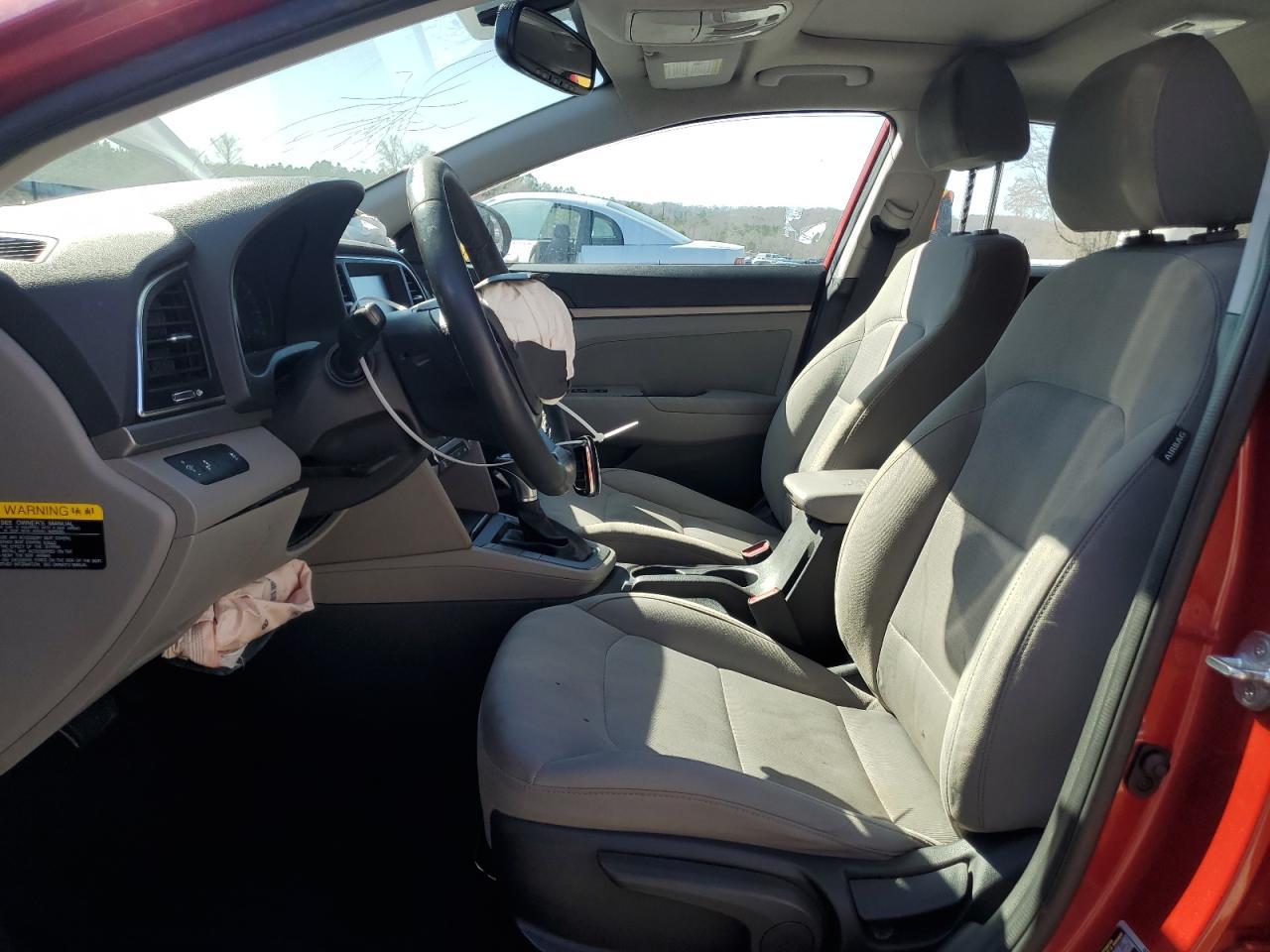 2018 HYUNDAI ELANTRA SE - Фото 7