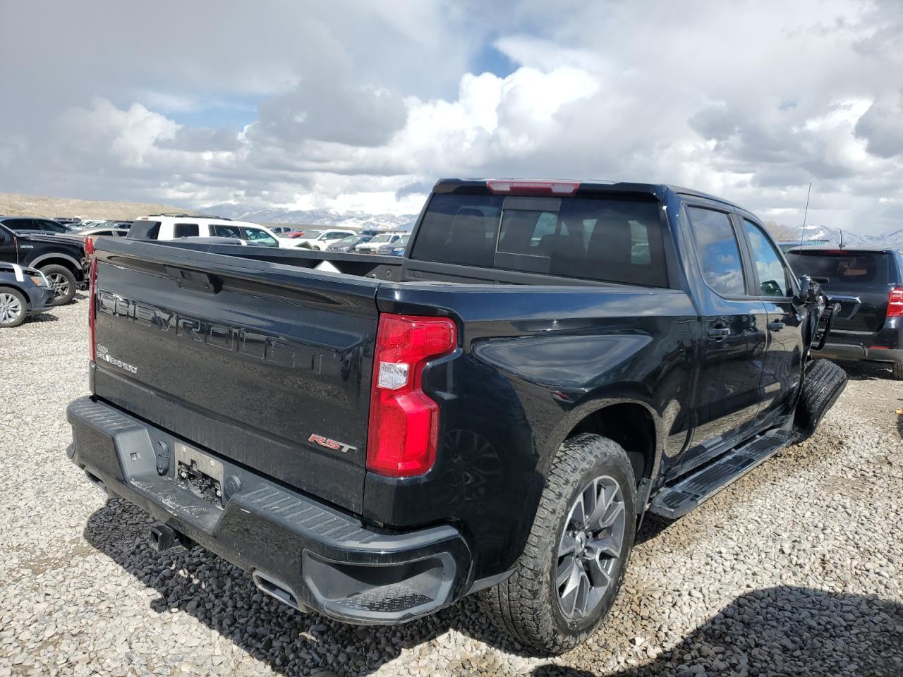 2021 CHEVROLET SILVERADO - Фото 3