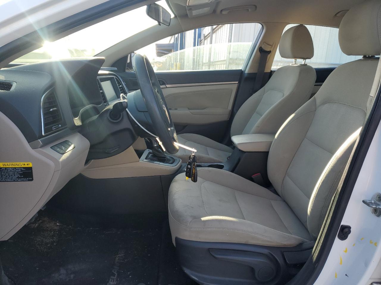 2018 HYUNDAI ELANTRA SE - Фото 7