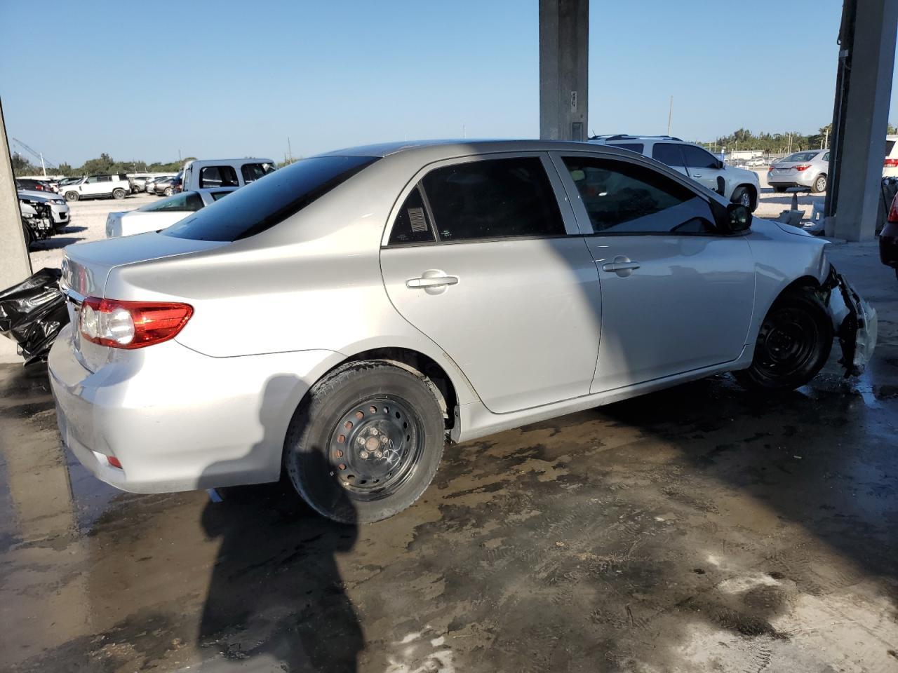 2013 TOYOTA COROLLA BA - Image 3