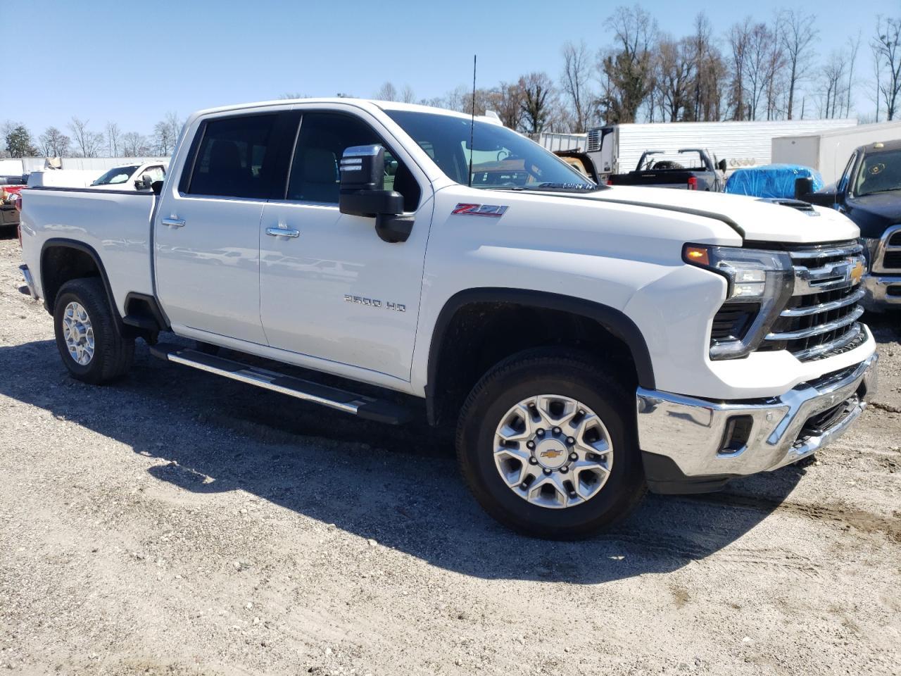 2024 CHEVROLET SILVERADO - Image 4