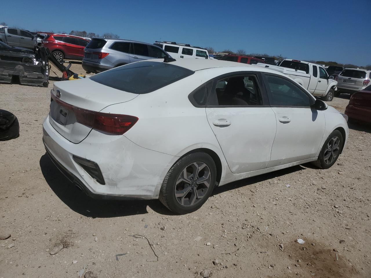 2021 KIA FORTE FE - Фото 3