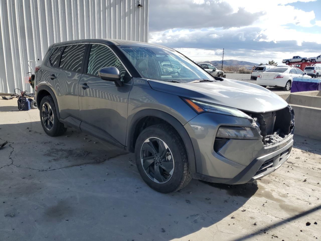 2024 NISSAN ROGUE SV - Image 4