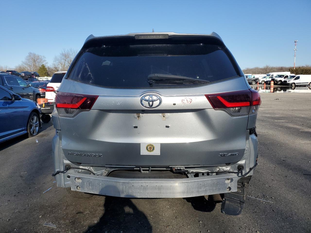 2019 TOYOTA HIGHLANDER - Фото 6