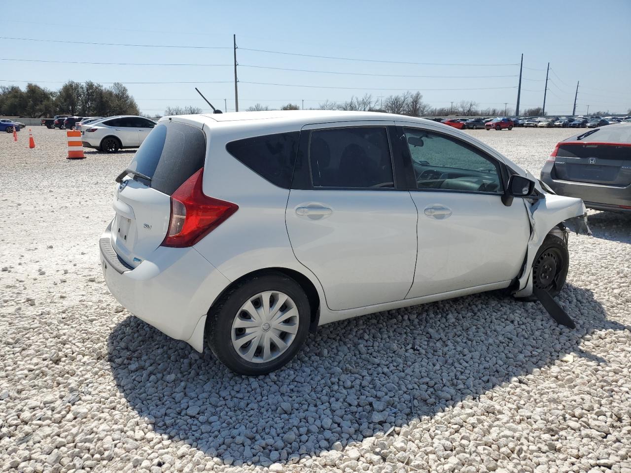 2015 NISSAN VERSA NOTE - Фото 3