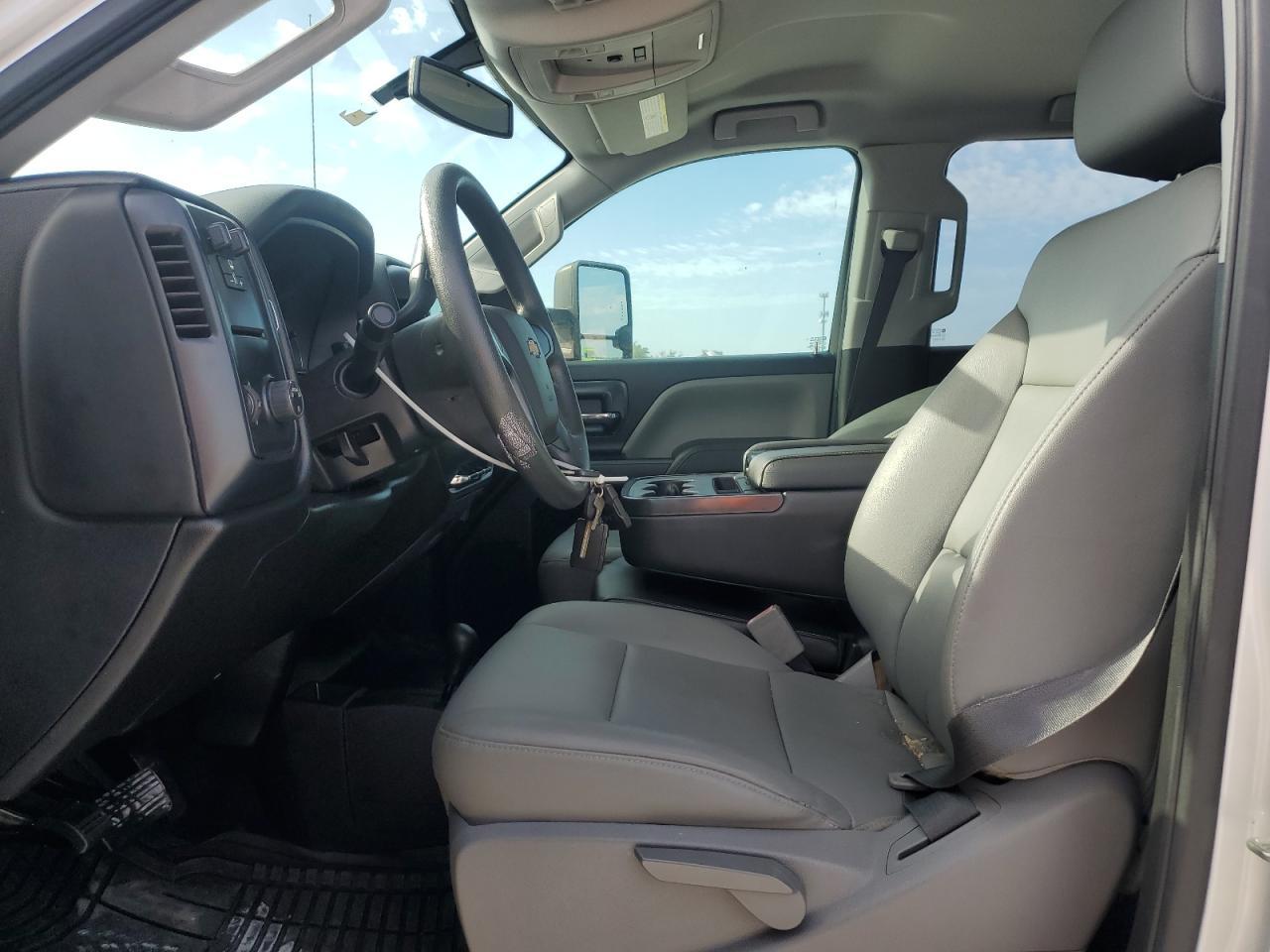 2018 CHEVROLET SILVERADO - Фото 7