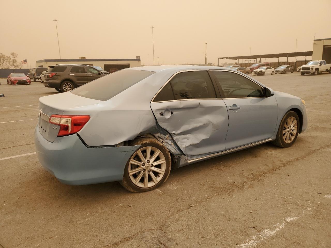 2013 TOYOTA CAMRY L - Фото 3