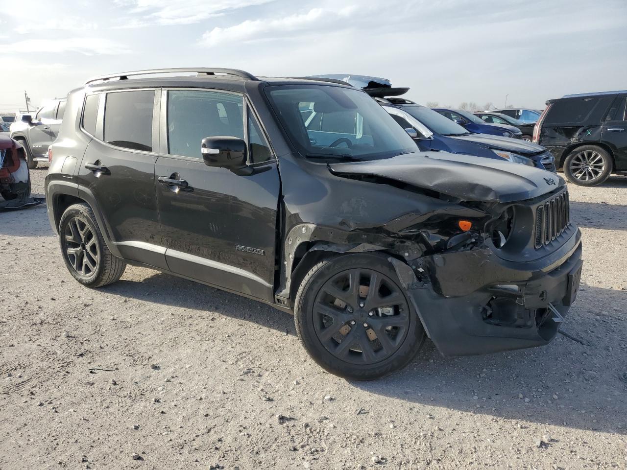 2018 JEEP RENEGADE L - Image 4