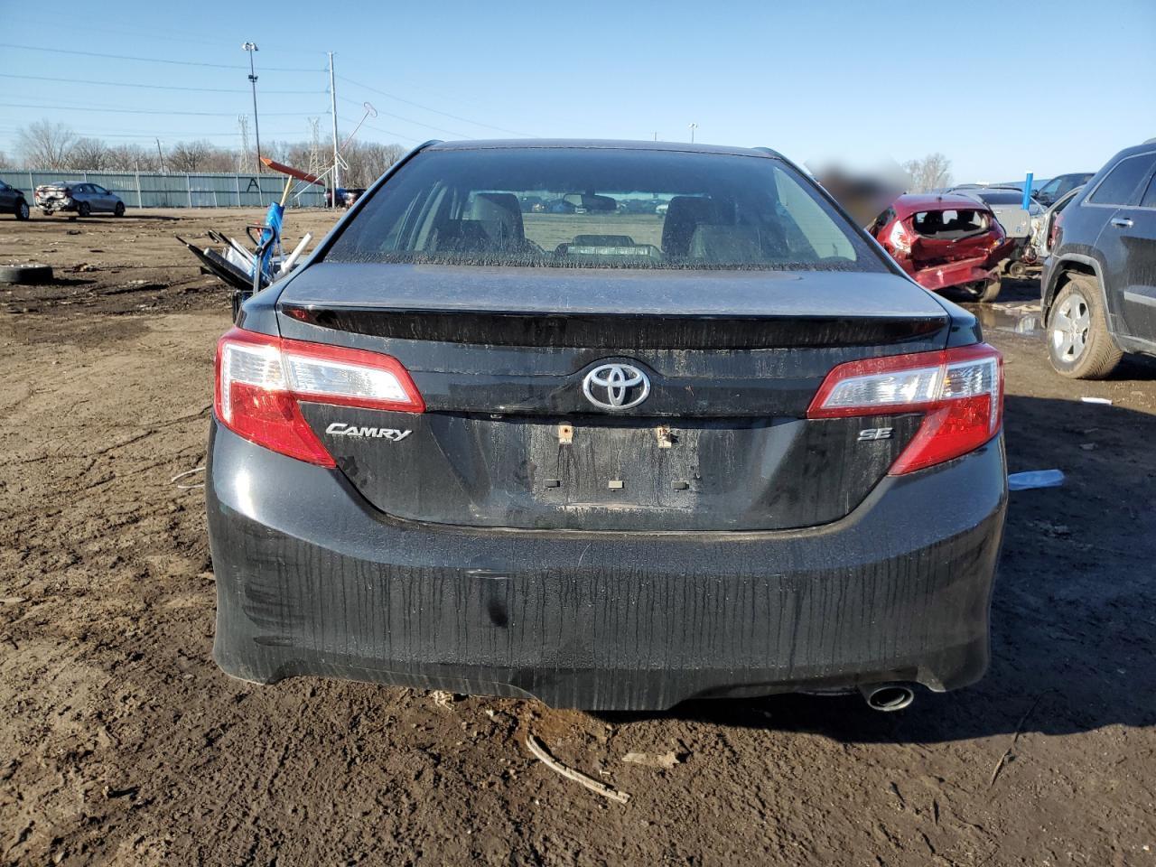 2014 TOYOTA CAMRY L - Image 6