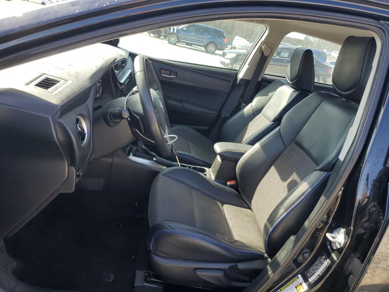 2018 TOYOTA COROLLA L - Фото 7